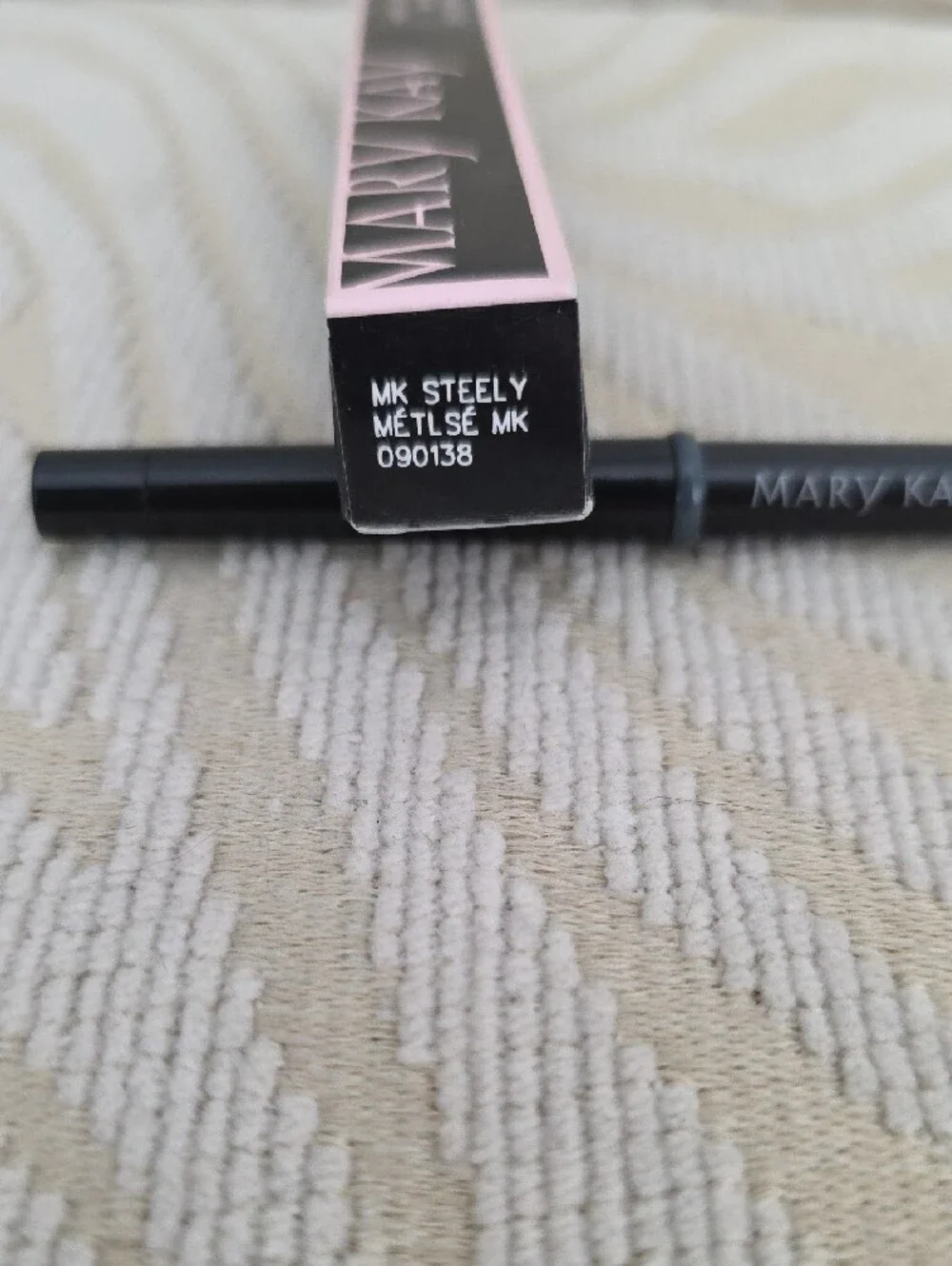 Mary Kay Steely Eyeliner Pencil - Classic Gray/Steel Color